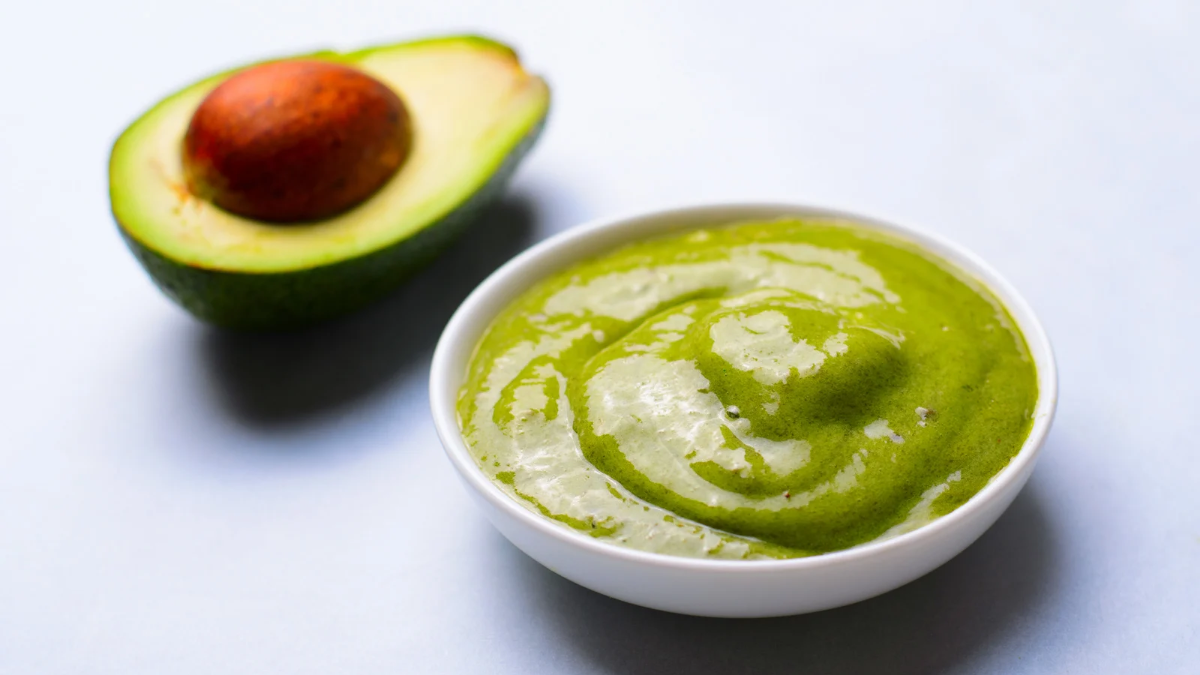 Banana and avocado hair mask recipe