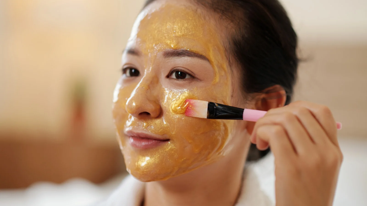 Natural papaya enzyme peel for exfoliation