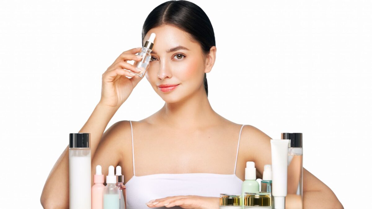 how to choose clean beauty products for acne prone skin with safe ingredients