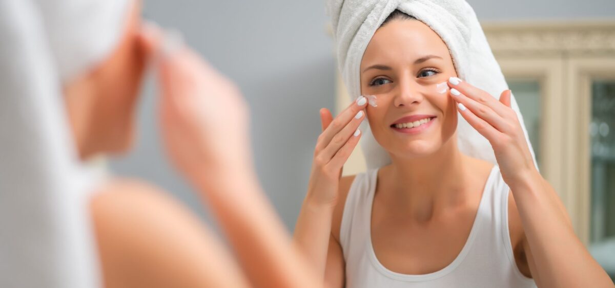 Winter skincare for oily acne prone skin with hydration and oil control routine to prevent breakouts